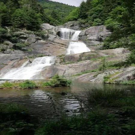 In With Pool, Garden And View * Pisogne