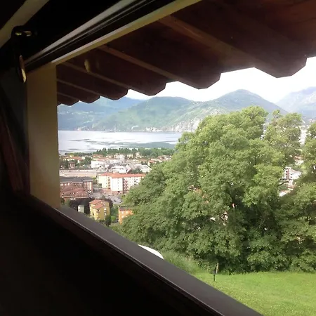 In With Pool, Garden And View * Pisogne