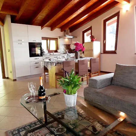 Apartamento In With Pool, Garden And View Pisogne