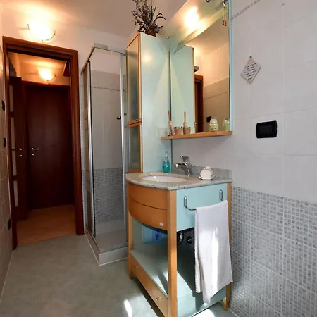 In With Pool, Garden And View Apartamento *